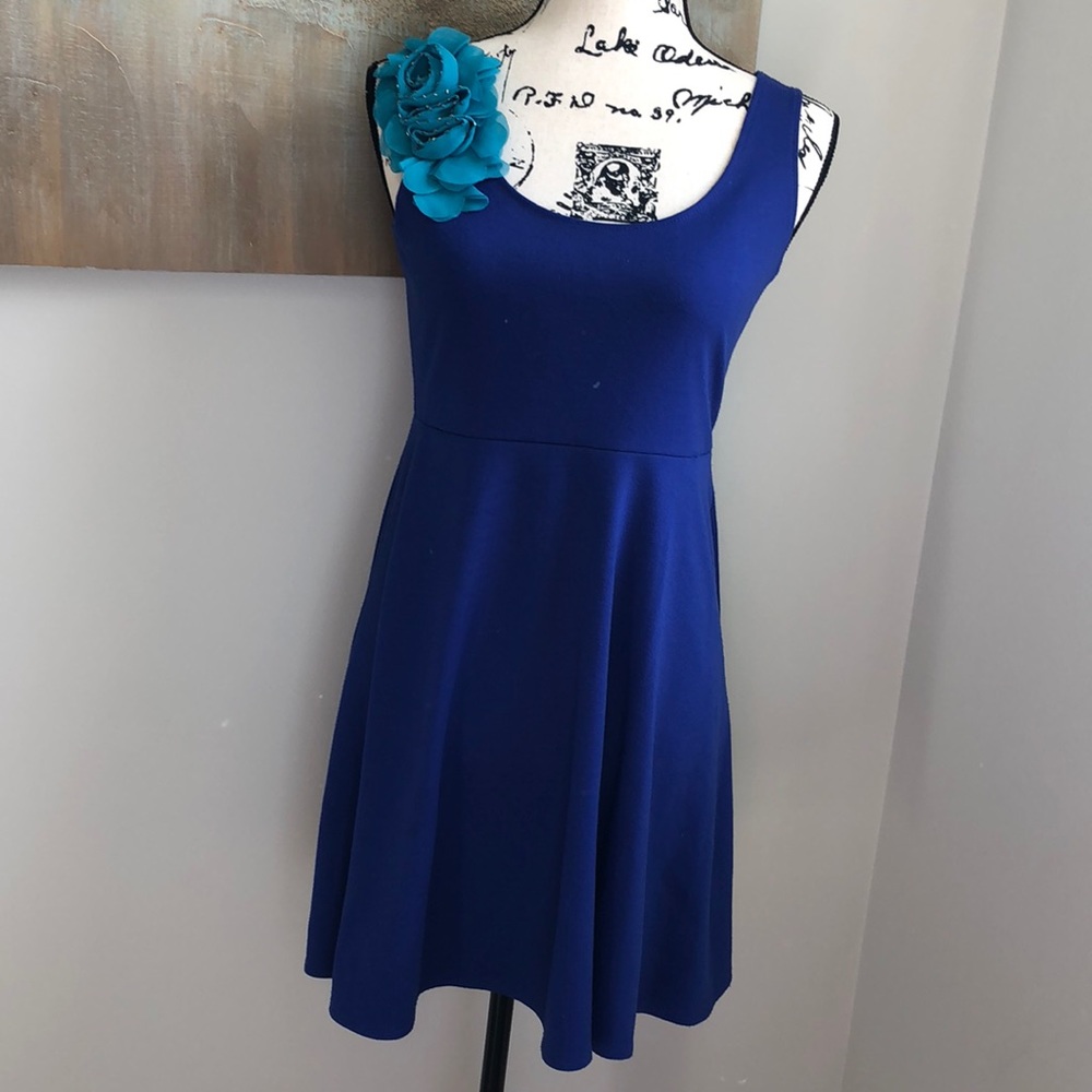 Judith March beautiful dress 👗